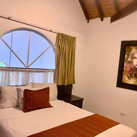 Serenity Suites Casa Boutique Букараманга Екстериор снимка