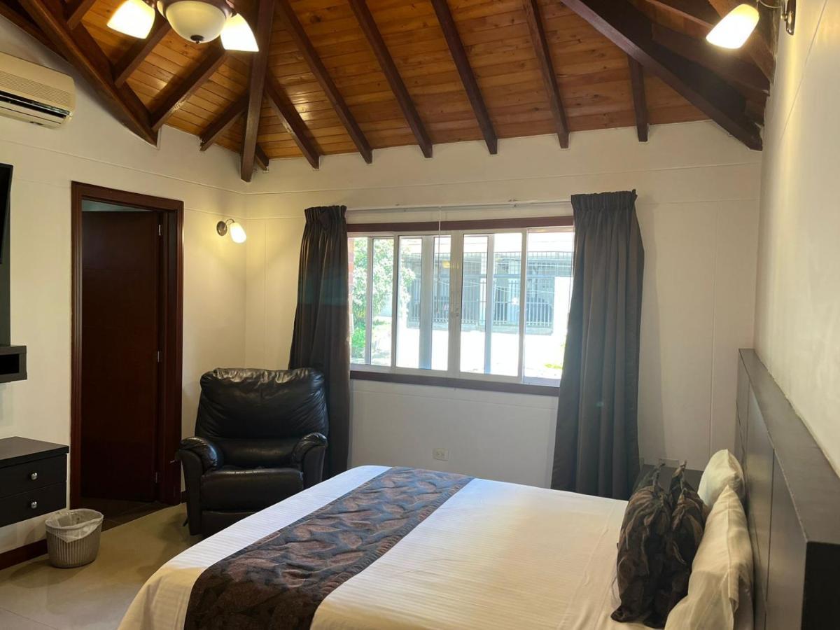Serenity Suites Casa Boutique Букараманга Екстериор снимка