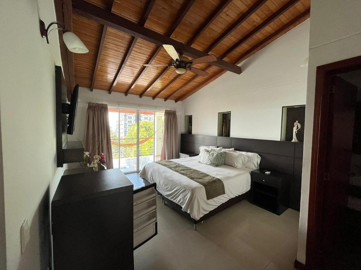 Serenity Suites Casa Boutique Букараманга Екстериор снимка