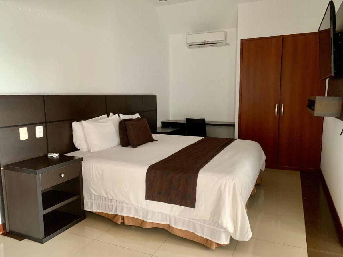 Serenity Suites Casa Boutique Букараманга Екстериор снимка