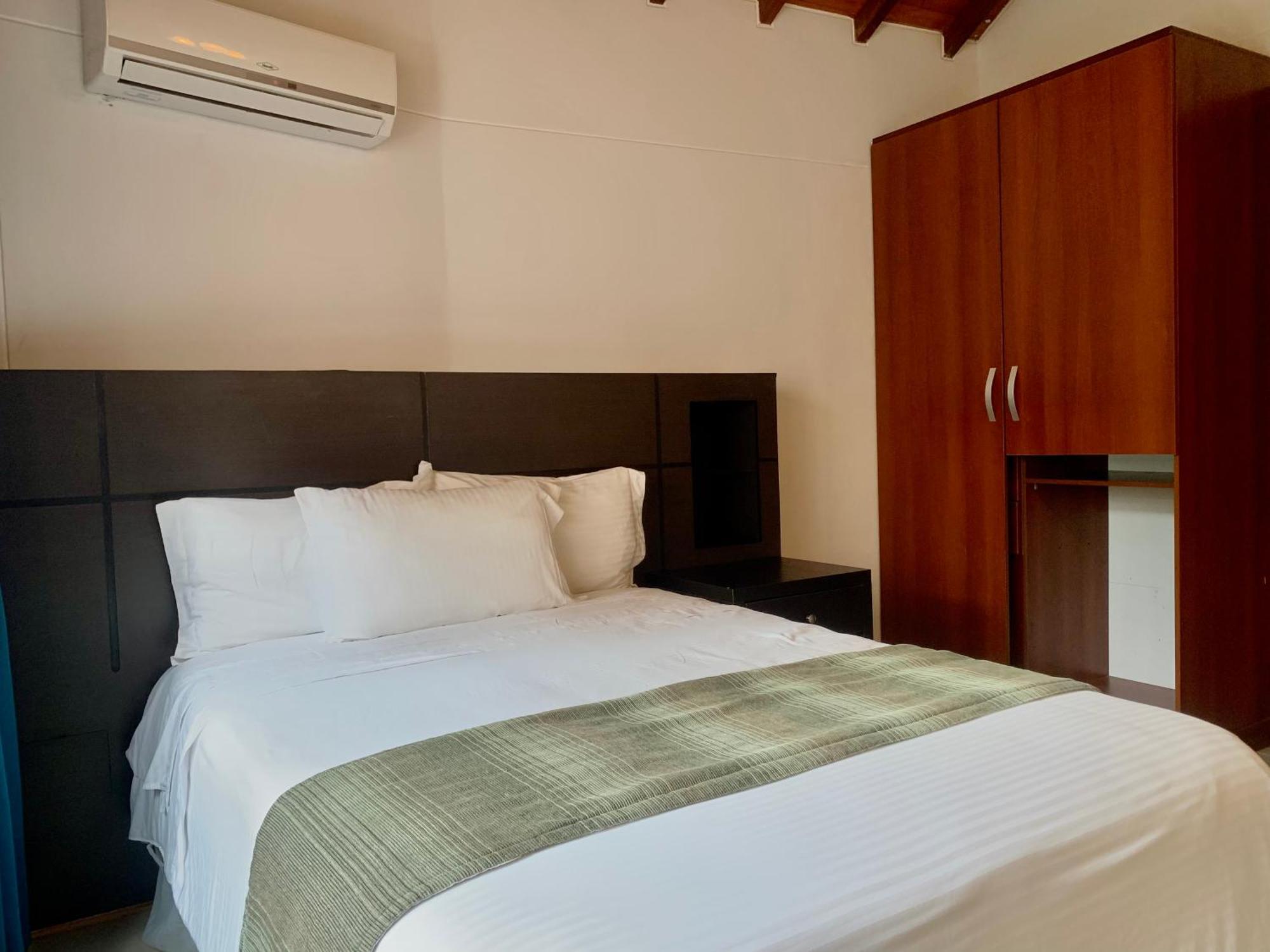 Serenity Suites Casa Boutique Букараманга Екстериор снимка