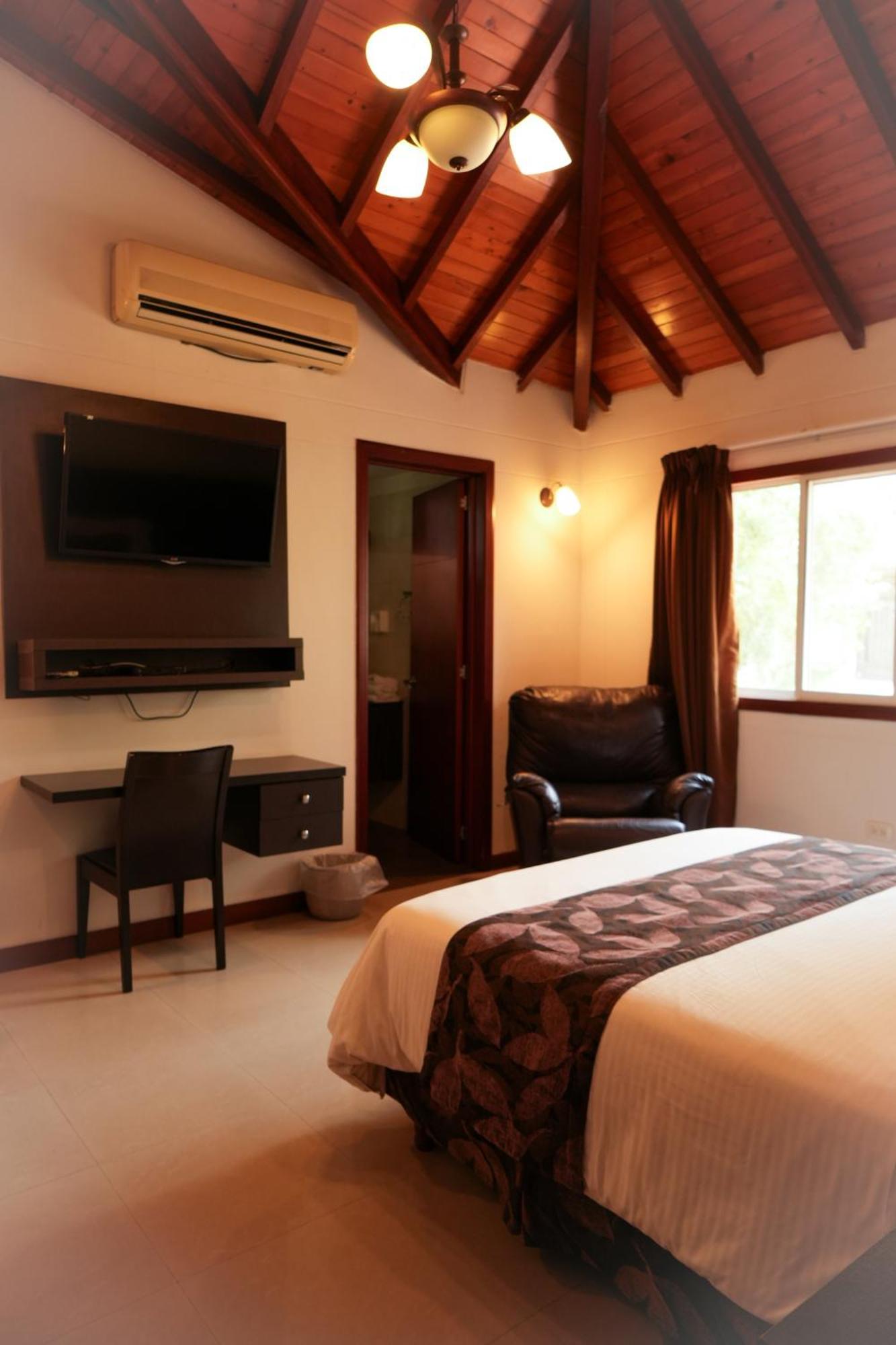 Serenity Suites Casa Boutique Букараманга Екстериор снимка
