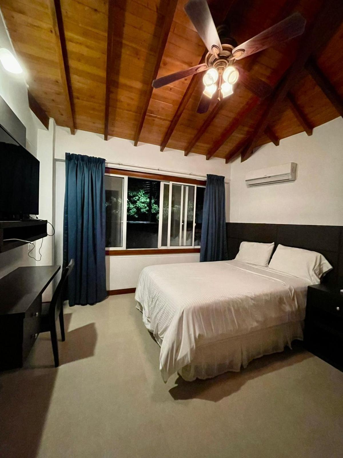 Serenity Suites Casa Boutique Букараманга Екстериор снимка